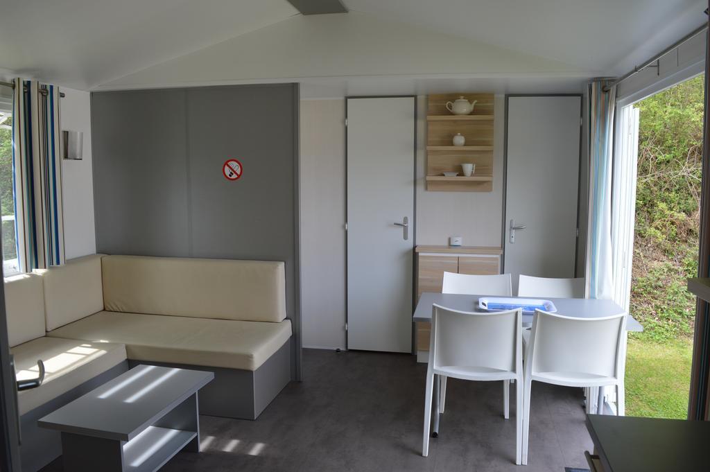 Verblijfpark Ardinam Olloy-sur-Viroin Pokoj fotografie